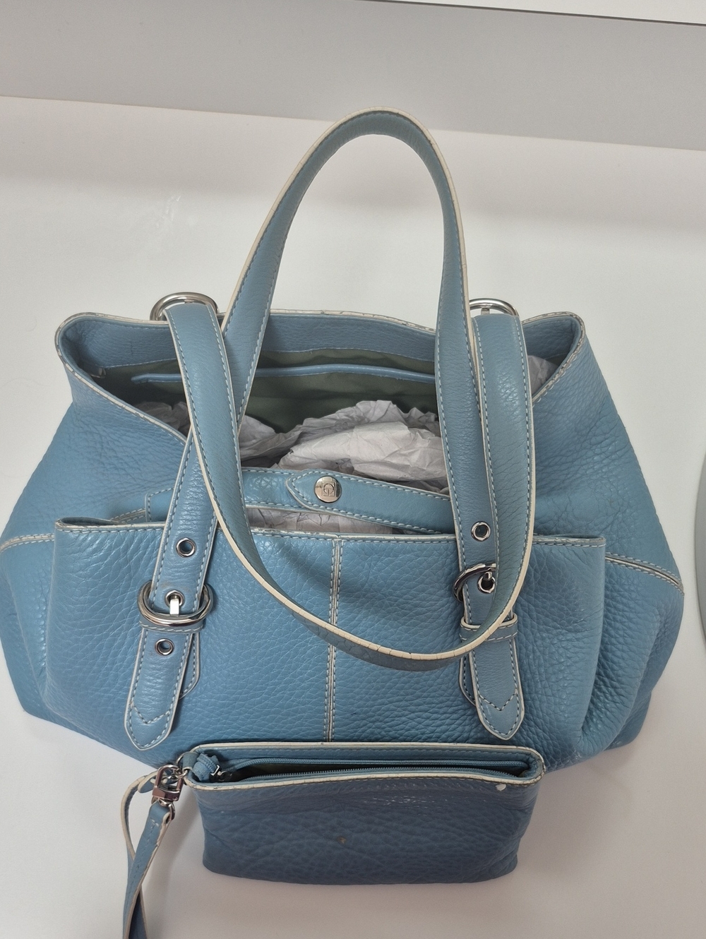 Elegant Sky Blue Leather Tote Bag with Matching Pouch From Cole Haan!